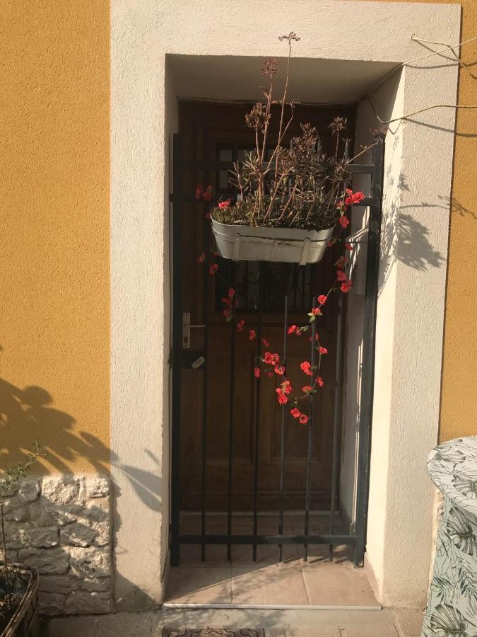 A La Venise Provencale *