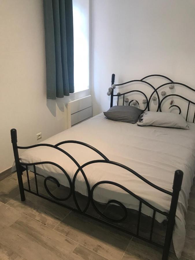A La Venise Provencale